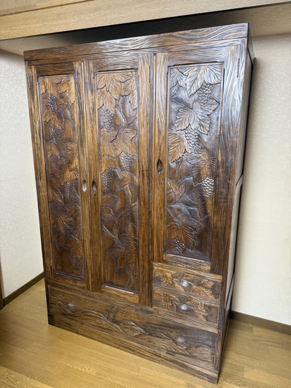 洋服ダンス　葡萄